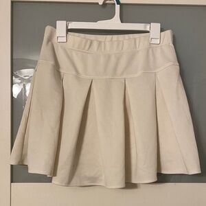 SHEIN cream pleated skirt